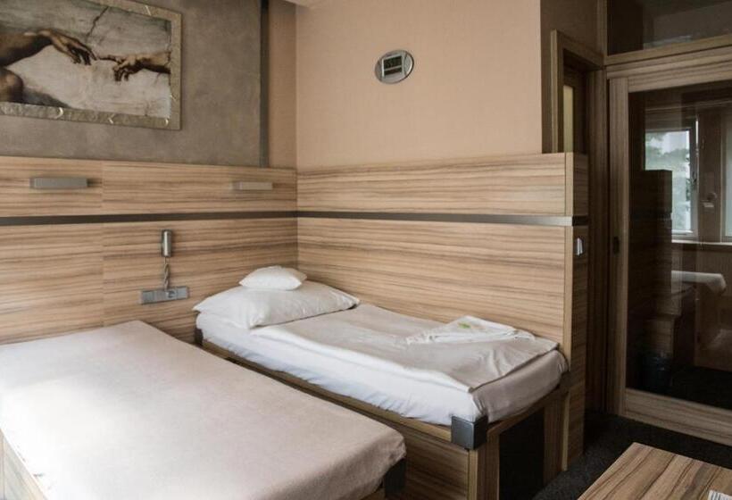 스탠다드 룸, Plzeň