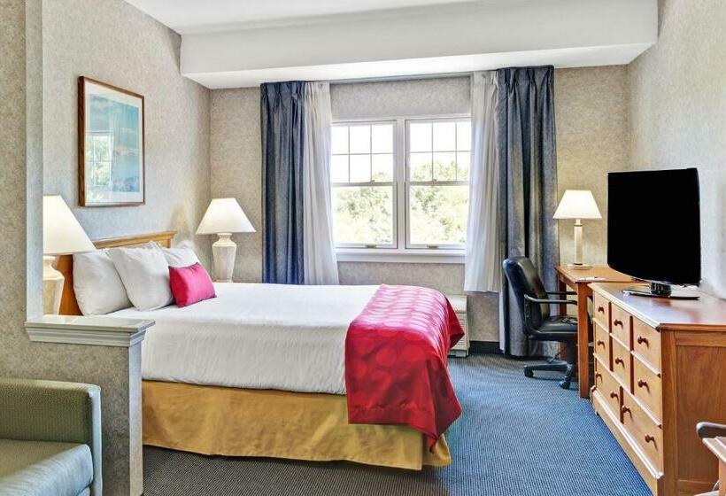 جناح ديلوكس سرير كينج, Ramada By Wyndham Saco/old Orchard Beach Area