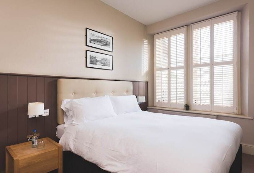 스탠다드 룸, The Wellington