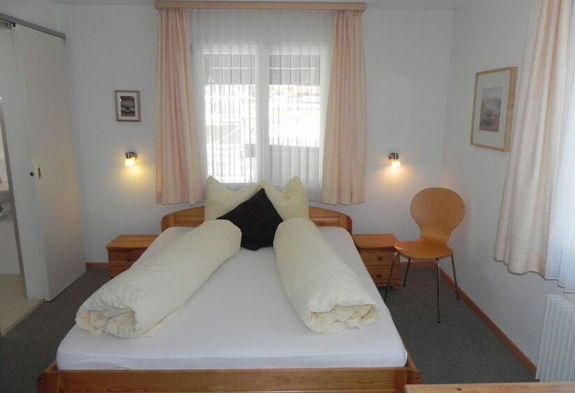 Aile Odası, Tschuggen