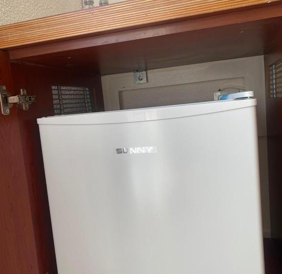 اتاق استاندارد, Far Life