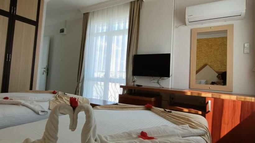 اتاق استاندارد, Far Life