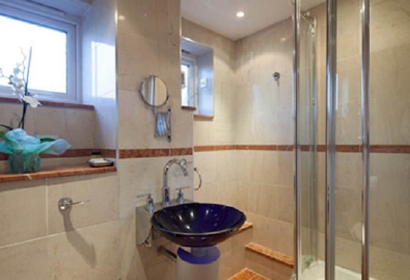 Студия Стандарт, The New London Carlton Hotel & Service Apartments