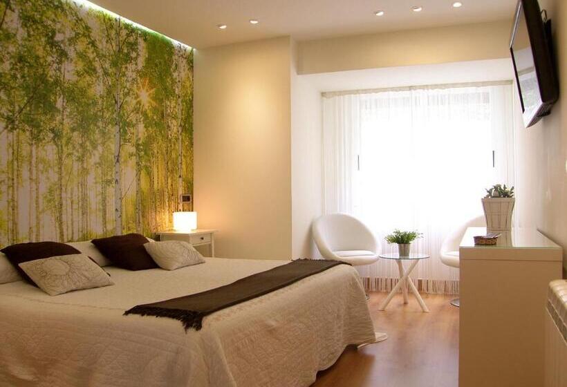 غرفة قياسية, Mélida Ostatua