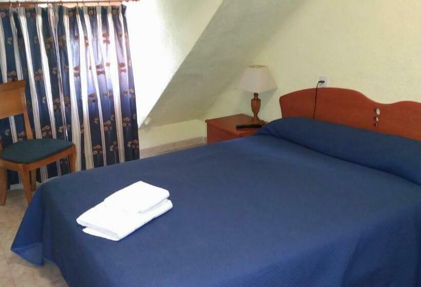 اتاق استاندارد یک تخته با سرویس بهداشتی مشترک, Hostal Aribel Longinos