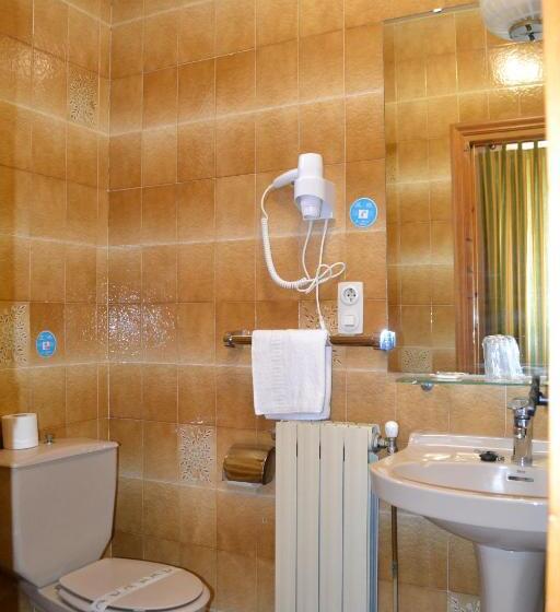 Номер Стандарт Совместная Ванная, Hostal Aribel Longinos