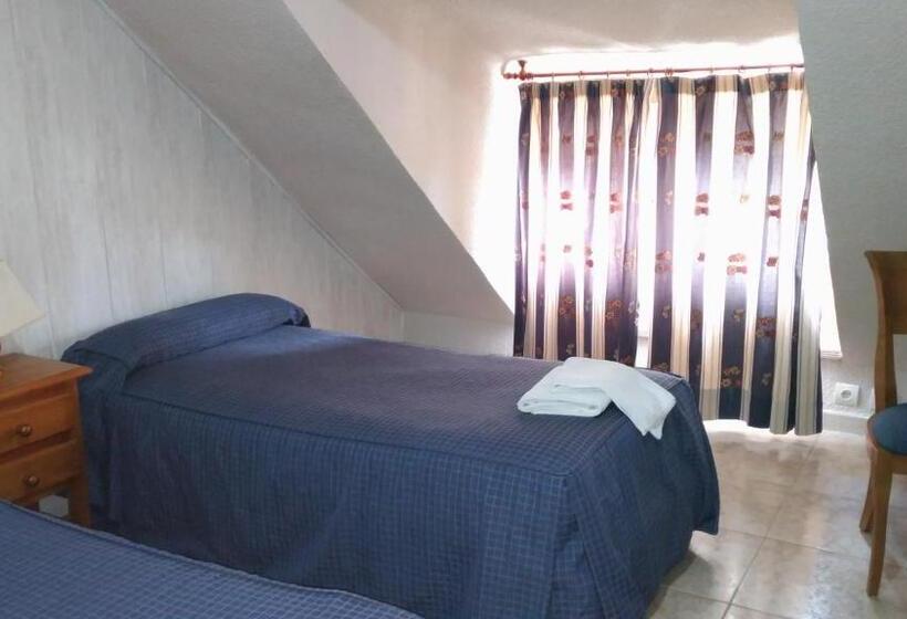 اتاق استاندارد یک تخته با سرویس بهداشتی مشترک, Hostal Aribel Longinos