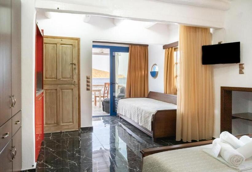 غرفة ديلوكس مطلّة علي البحر, Alexandros By The Beach   Serifos