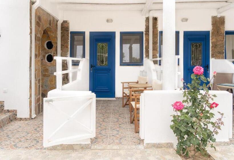 带花园景观的标准三人间, Alexandros By The Beach   Serifos