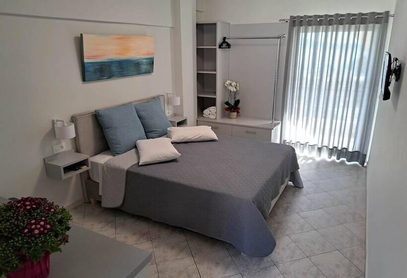 חדר סטנדרט, Aretousa