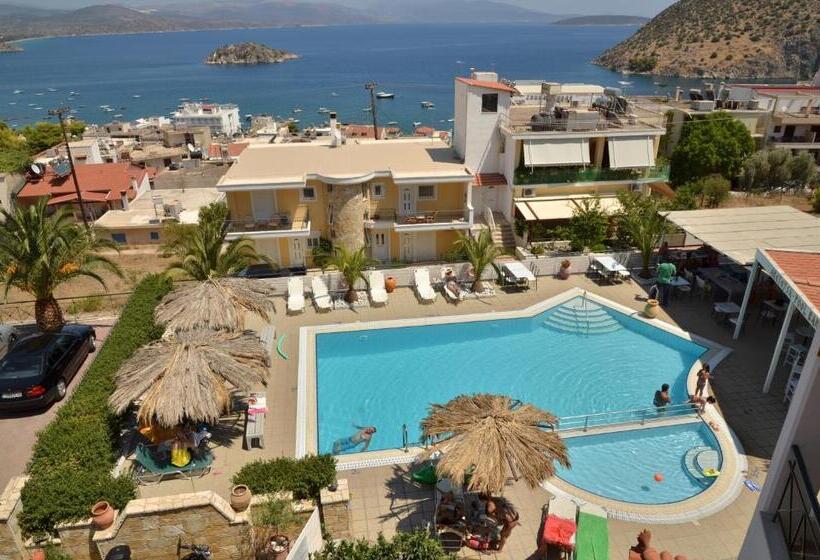 חדר סטנדרט, Aretousa