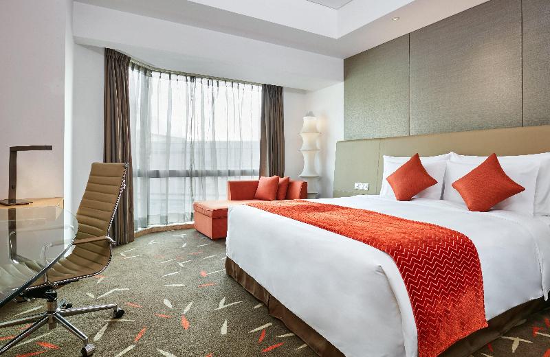 חדר סטנדרט עם מיטת קינג, Crowne Plaza Zhongshan Wing On City, An Ihg