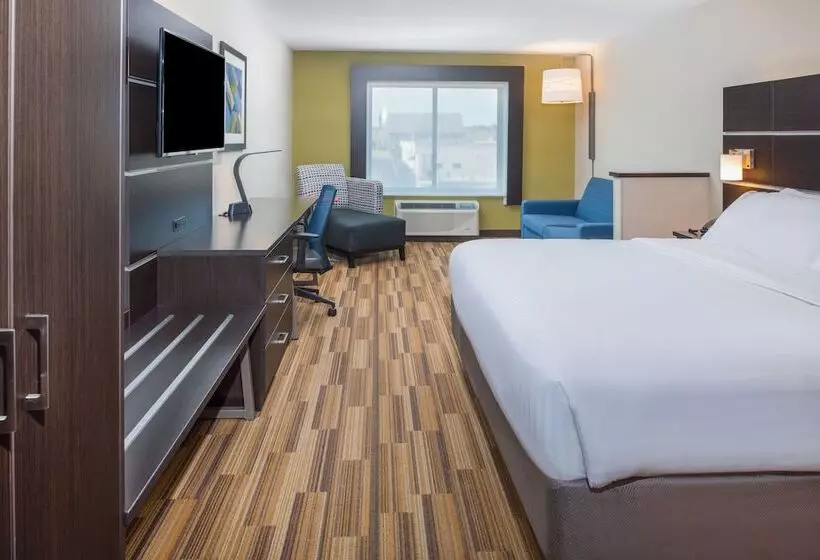 身障者適用スイートルーム, Holiday Inn Express Hotel & Suites Bismarck By Ihg