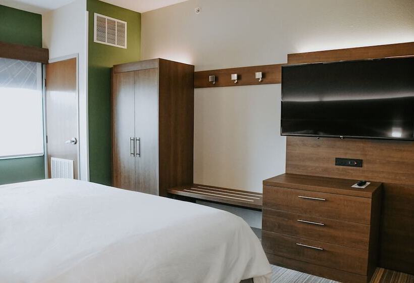 Номер Стандарт, Holiday Inn Express Hotel & Suites Lincoln South, An Ihg
