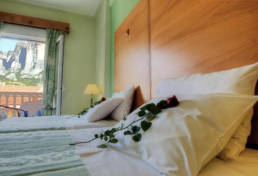 スタンダードルーム, Kaikis