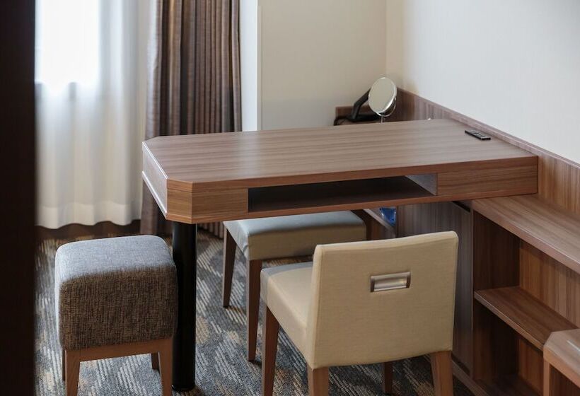 Трехместный Номер Deluxe, Mystays Premier Dojima
