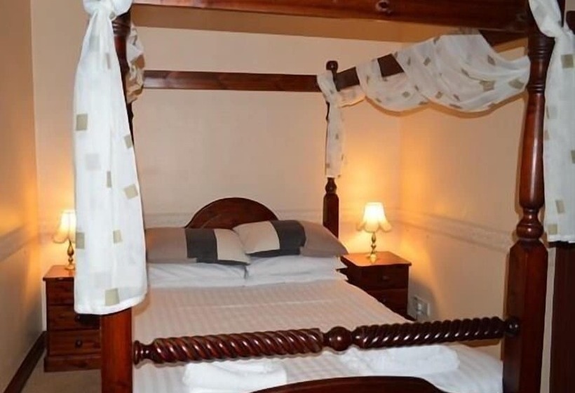 스탠다드 룸, The Oaks