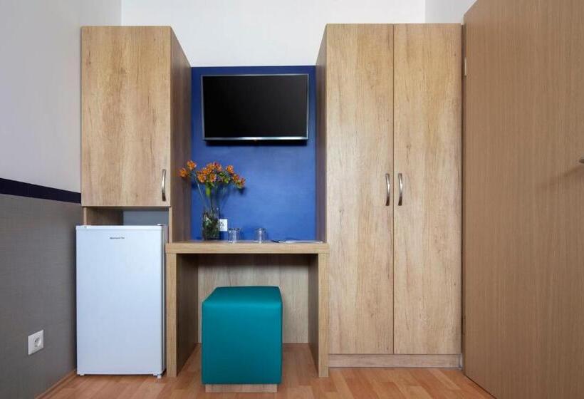 클래식 4인 룸, Solero