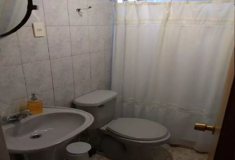 اتاق استاندارد, Hostal Katarpe