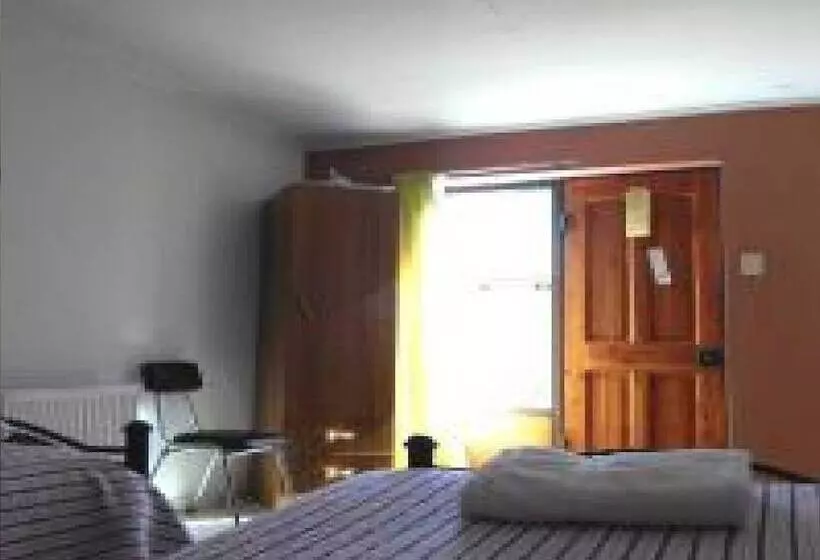 اتاق استاندارد, Hostal Katarpe