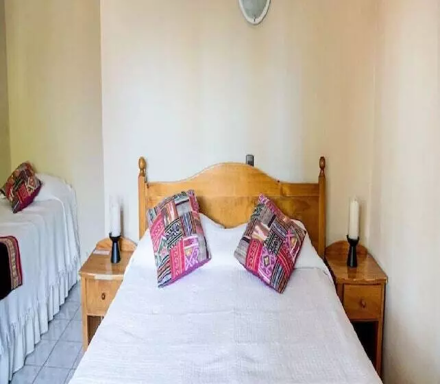 اتاق استاندارد, Hostal Katarpe