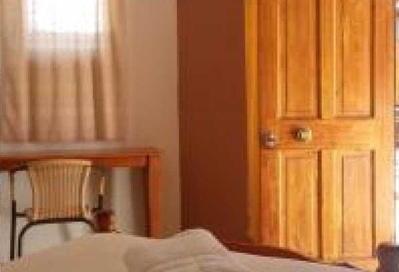 スタンダードシングルルーム, Hostal Katarpe