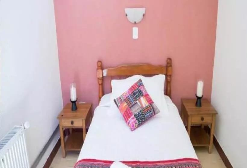 اتاق استاندارد یک نفره, Hostal Katarpe
