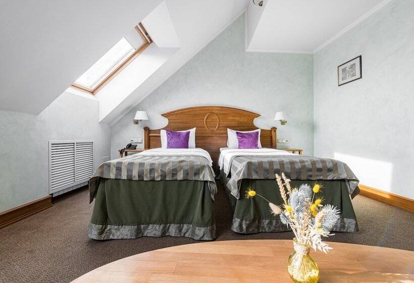 חדר סופריור, 3 Mosta