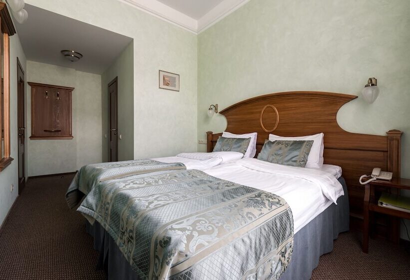 דירת חדר, 3 Mosta