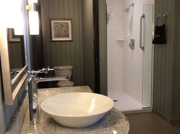 阁楼套房, Holiday Inn Saskatoon Downtown, An Ihg