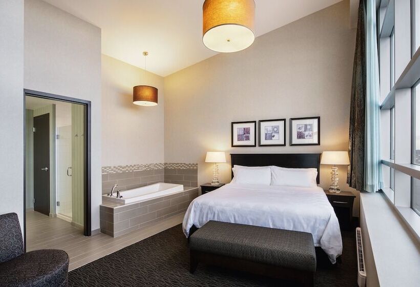 جناح دور أخير, Holiday Inn Saskatoon Downtown, An Ihg