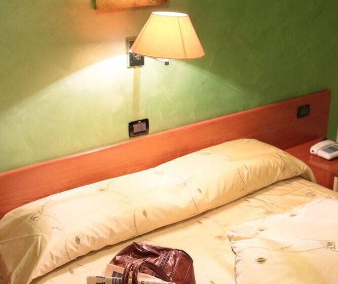 스탠다드 룸, Leon   Ristorante Al Cavallino Rosso