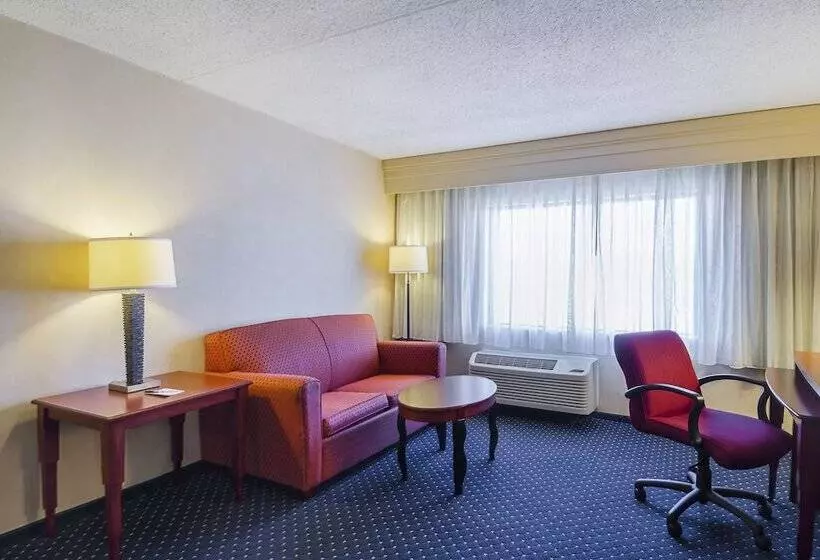 ２ダブルベッドのスタンダードルーム, Quality Inn Bostonrevere