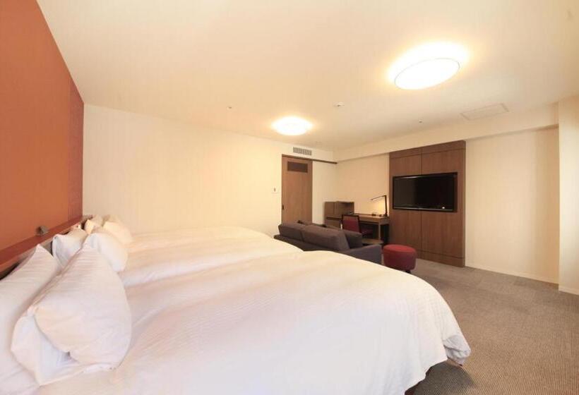 Трехместный Номер Премиум, Richmond Hotel Kagoshima Kinseicho