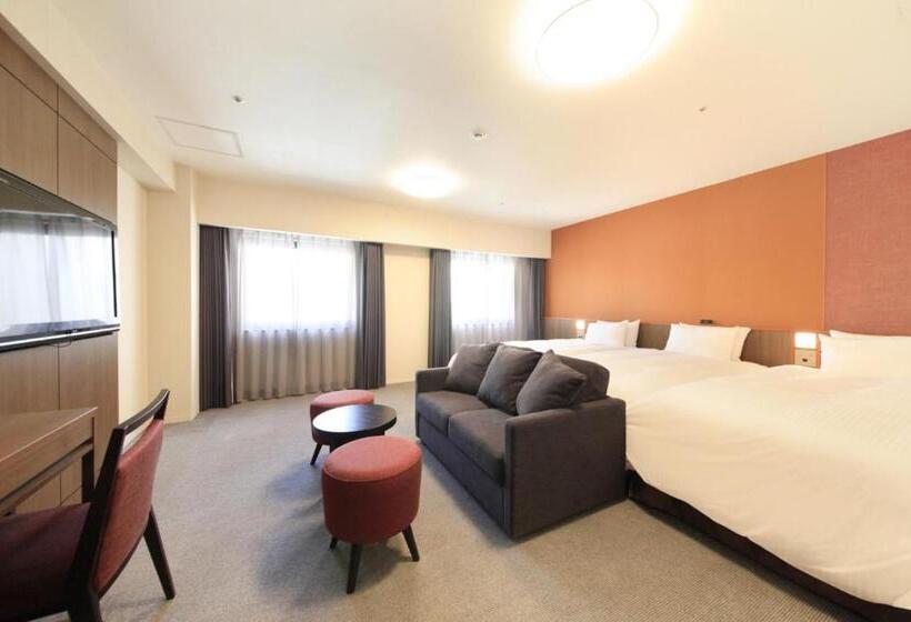 Трехместный Номер Премиум, Richmond Hotel Kagoshima Kinseicho