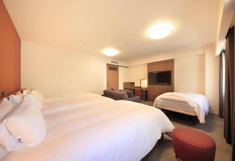 Четырехместный номер Премиум, Richmond Hotel Kagoshima Kinseicho