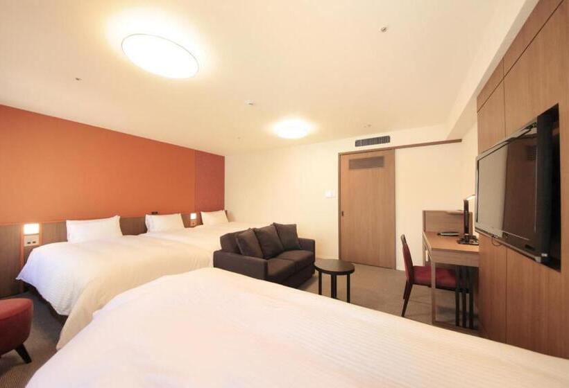 Четырехместный номер Премиум, Richmond Hotel Kagoshima Kinseicho