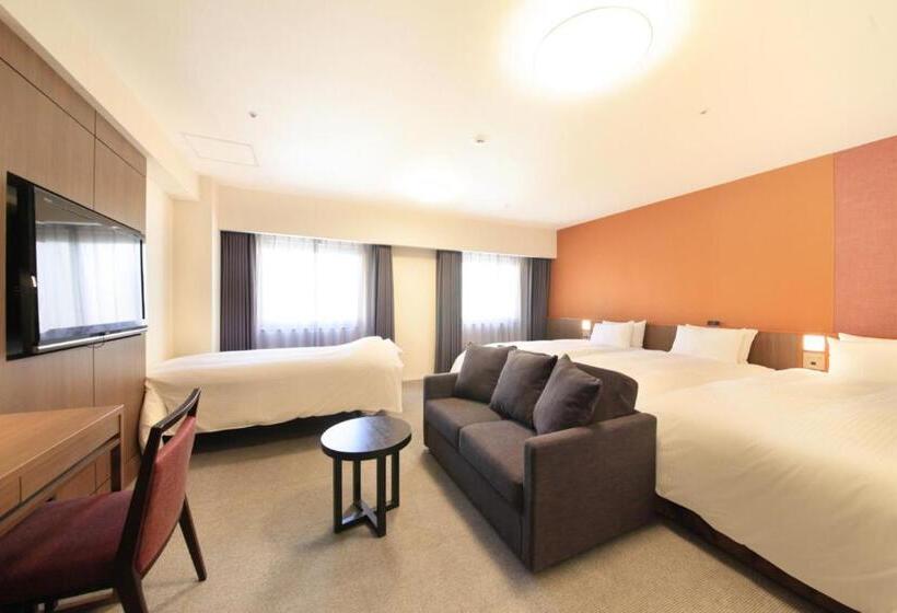 Четырехместный номер Премиум, Richmond Hotel Kagoshima Kinseicho