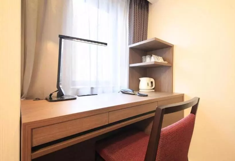 Deluxe Kolmen Hengen Huone, Richmond Hotel Kagoshima Kinseicho