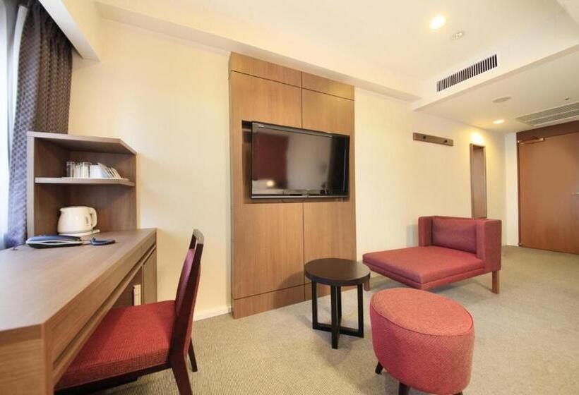 Трехместный Номер Deluxe, Richmond Hotel Kagoshima Kinseicho