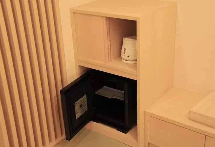 Standard Neljän Hengen Huone, Richmond Hotel Kagoshima Kinseicho