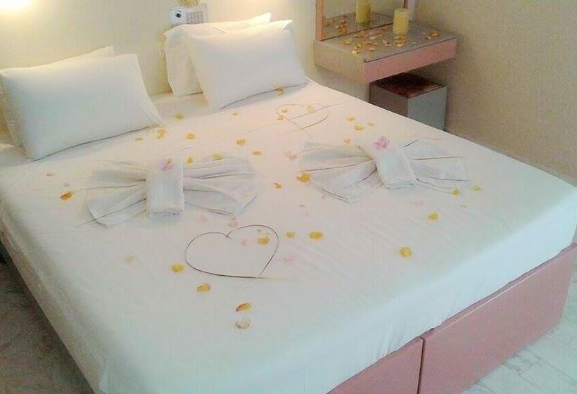 ガーデンビュースイート, Top