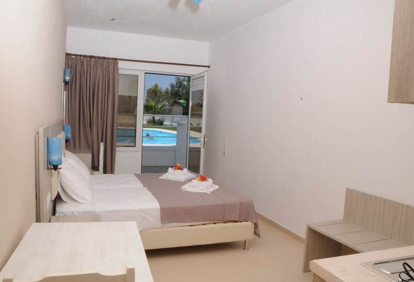 استوديو سوبيريور مطل على حمام السباحة, Mastorakis Hotel And Studios