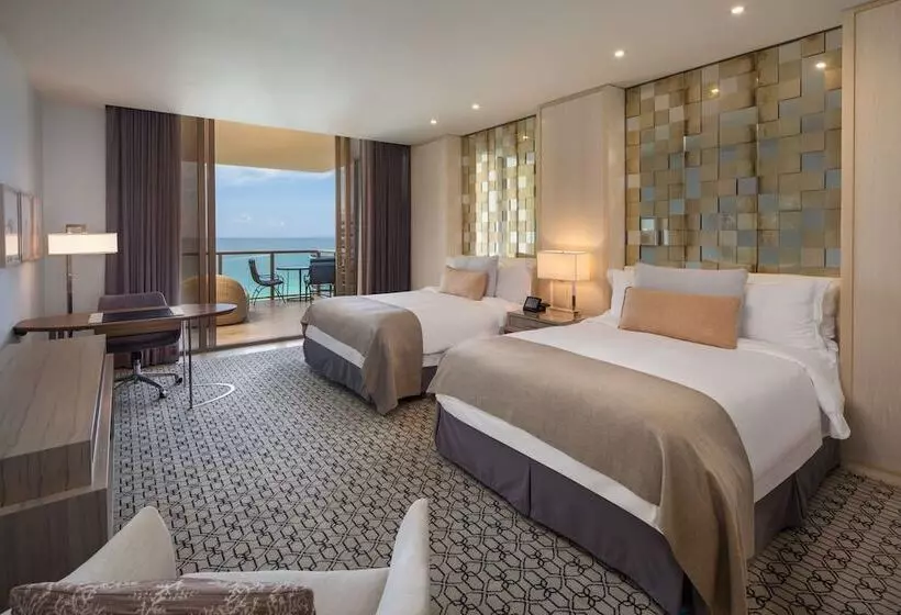 اتاق استاندارد با 2 تخت دوبل, The St. Regis Bal Harbour Resort