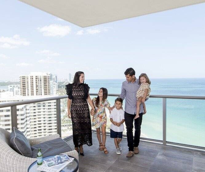 Suíte, The St. Regis Bal Harbour Resort