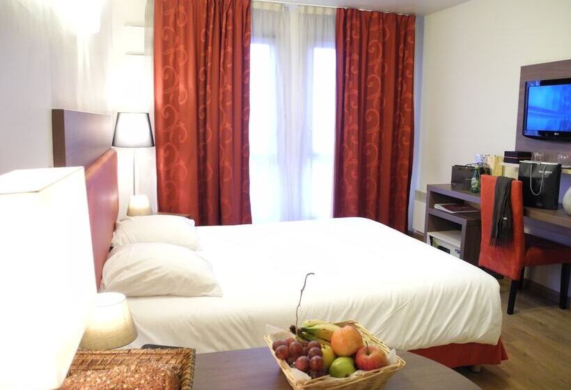 スタンダードスタジオ, Villa Val Senart 1ere Avenue