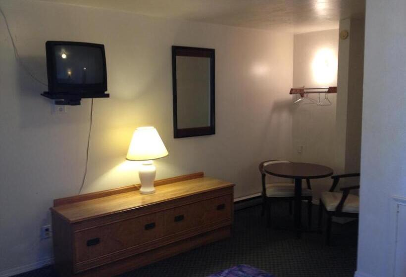 غرفة قياسية سرير كينج, Budget Inn