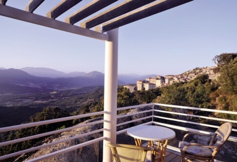 山の見えるスーペリアルーム, Best Western Plus  San Damianu