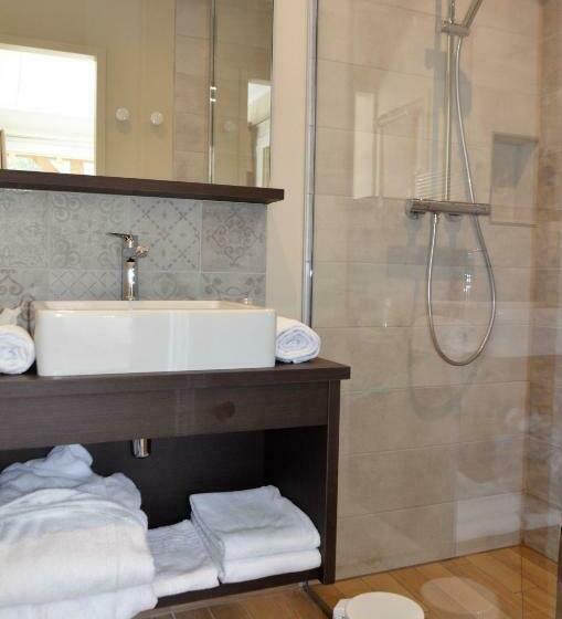 수피리어 룸, Castel Damandre