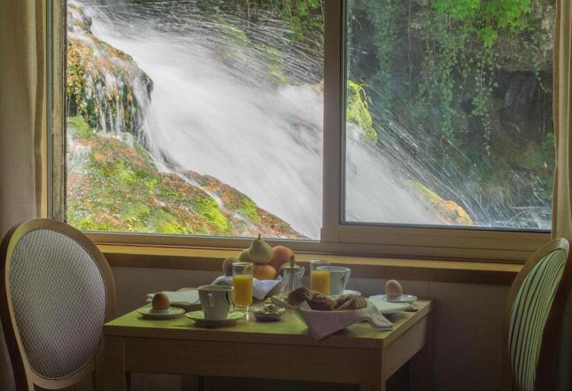 자쿠지 스위트, Castel Damandre